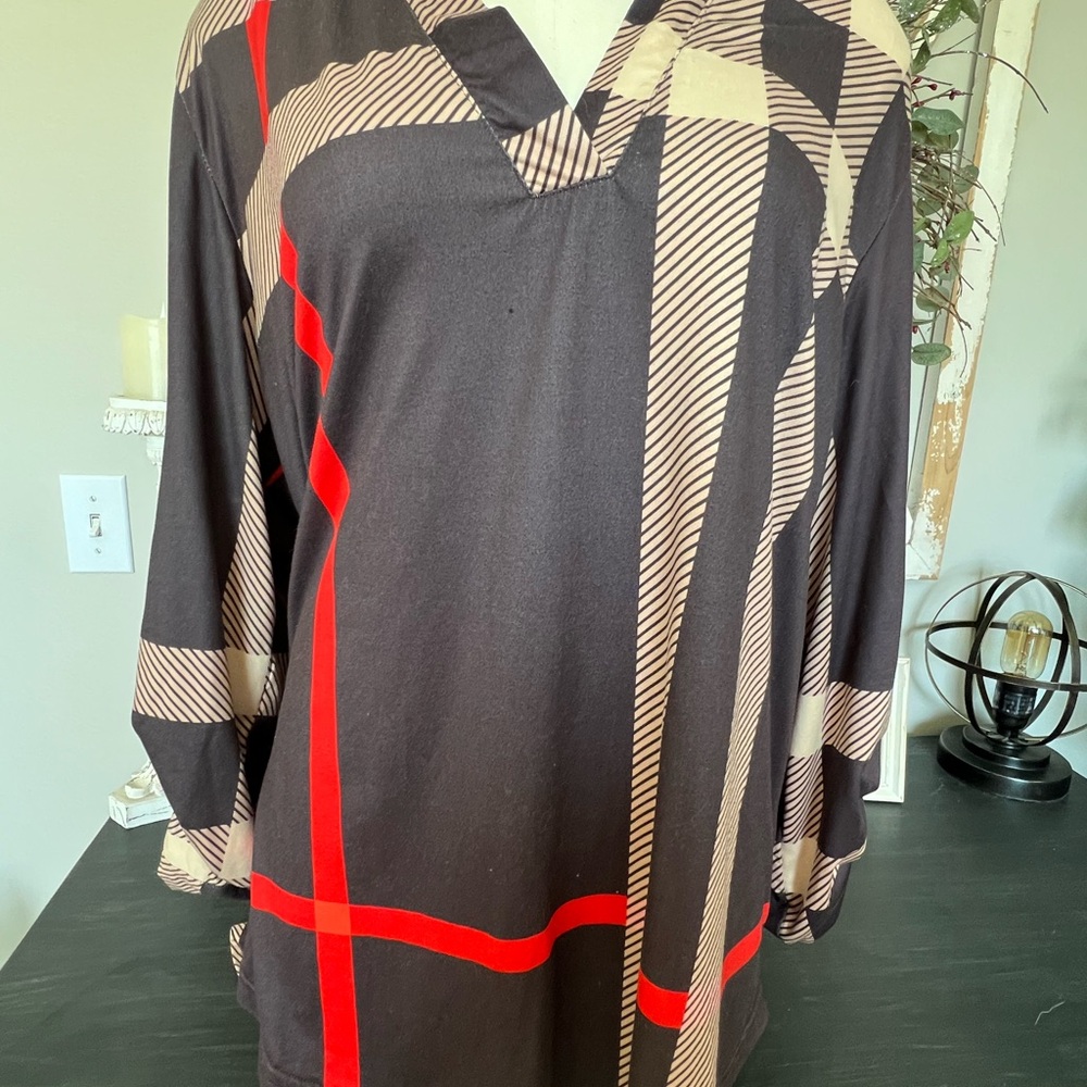 Chic Black and Red Geometric Blouse